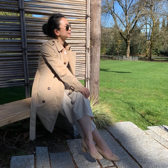 Meet your Posher, Flora - Picture 3 of 4